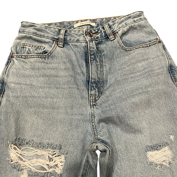 PACSUN 90’s Boyfriend High-Rise Distressed Jeans - Picture 2 of 9
